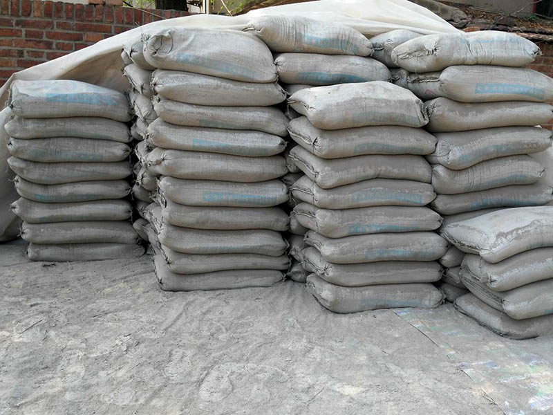 外墻涂料能不能當(dāng)水泥用？